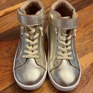GIRLS GOLD LEATHER HIGH-TOP TRAINERS SNEAKERS